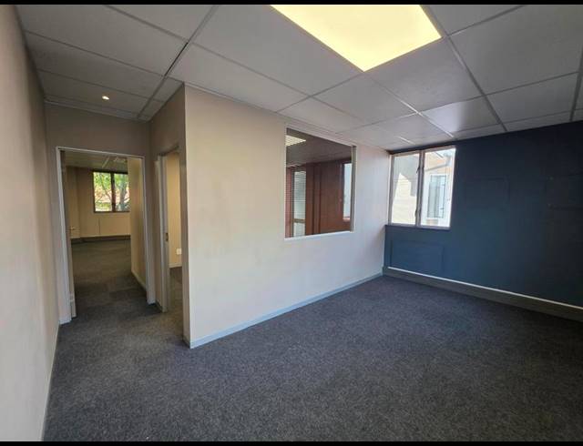 BUSINESS PROPERTY TO RENT IN FAERIE GLEN